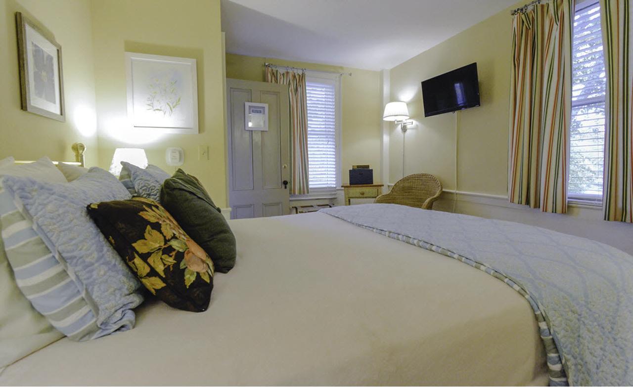 Elms Of Camden Bed & Breakfast Bagian luar foto