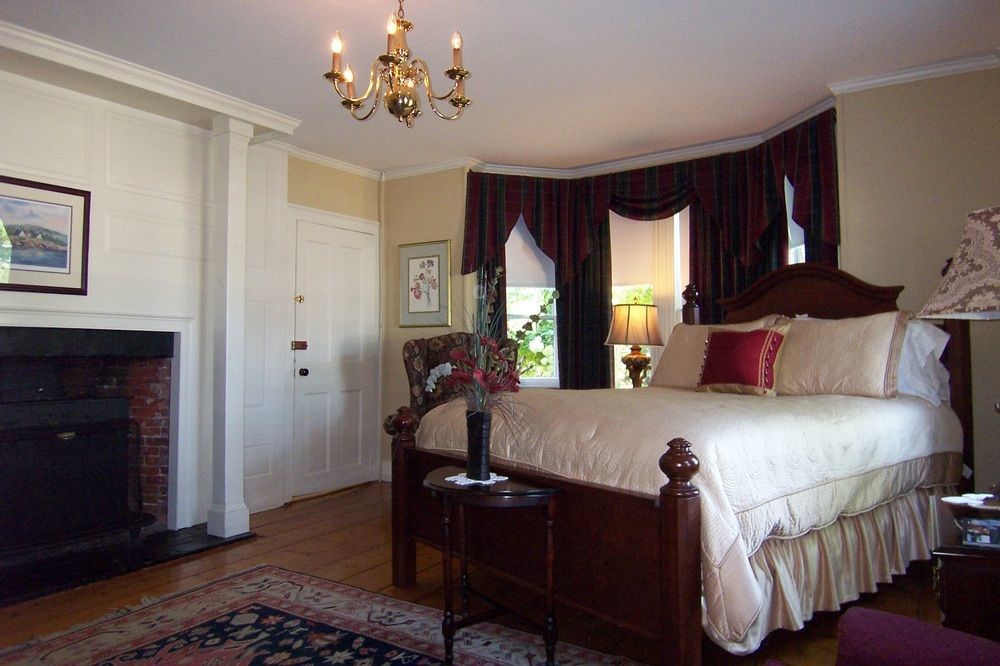 Elms Of Camden Bed & Breakfast Bagian luar foto