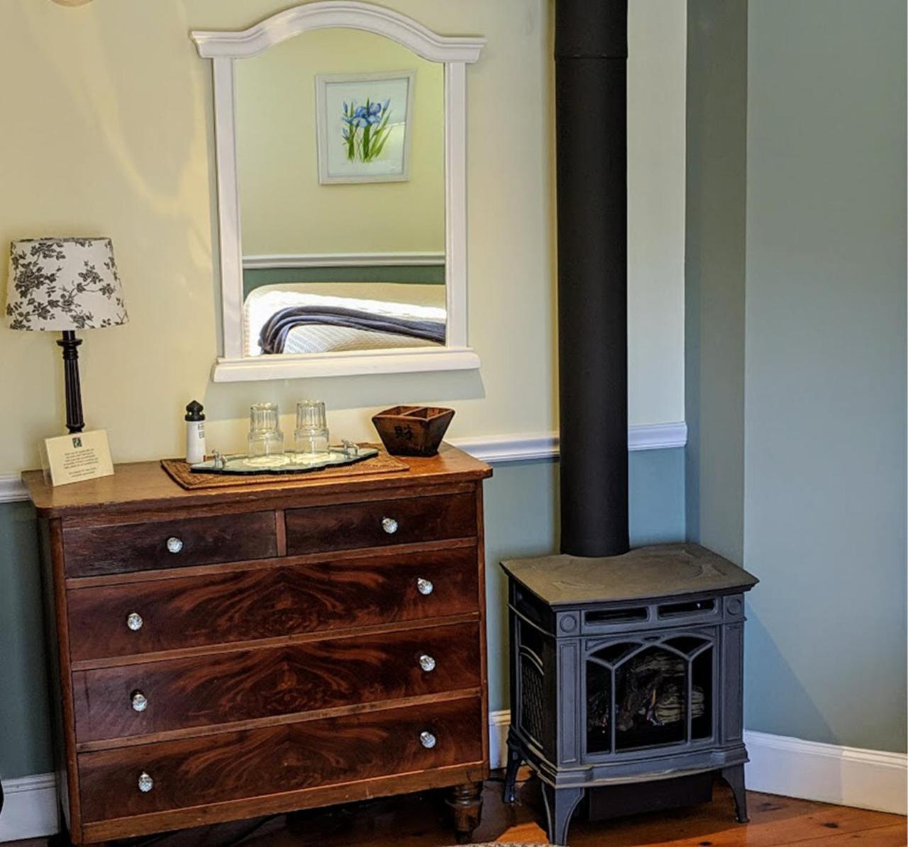 Elms Of Camden Bed & Breakfast Bagian luar foto