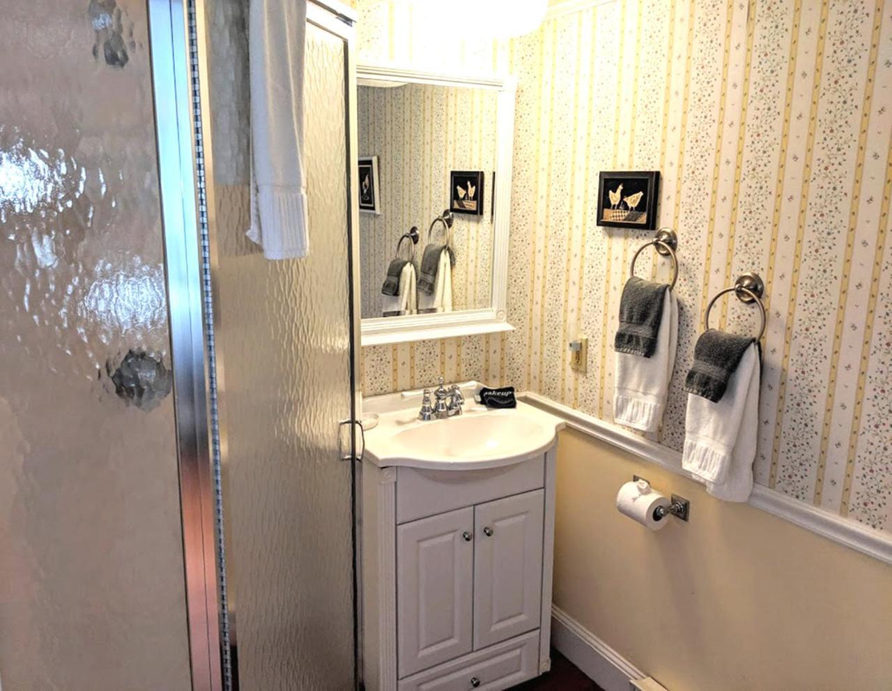 Elms Of Camden Bed & Breakfast Bagian luar foto