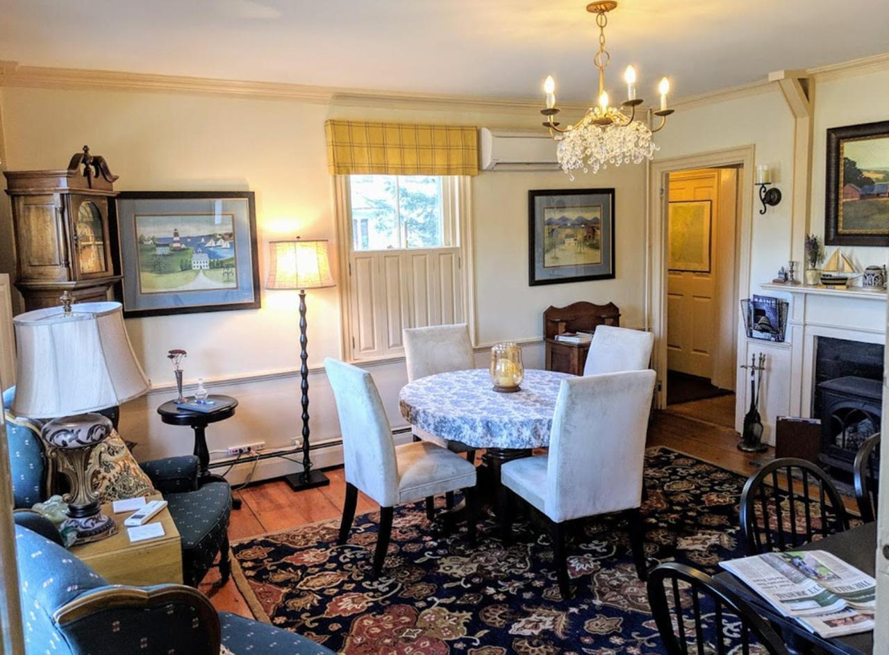 Elms Of Camden Bed & Breakfast Bagian luar foto